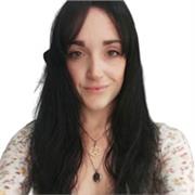 Profesora titulada en Biología, con capacitación pedagógica y amplia experiencia laboral en Laboratorio Clínico